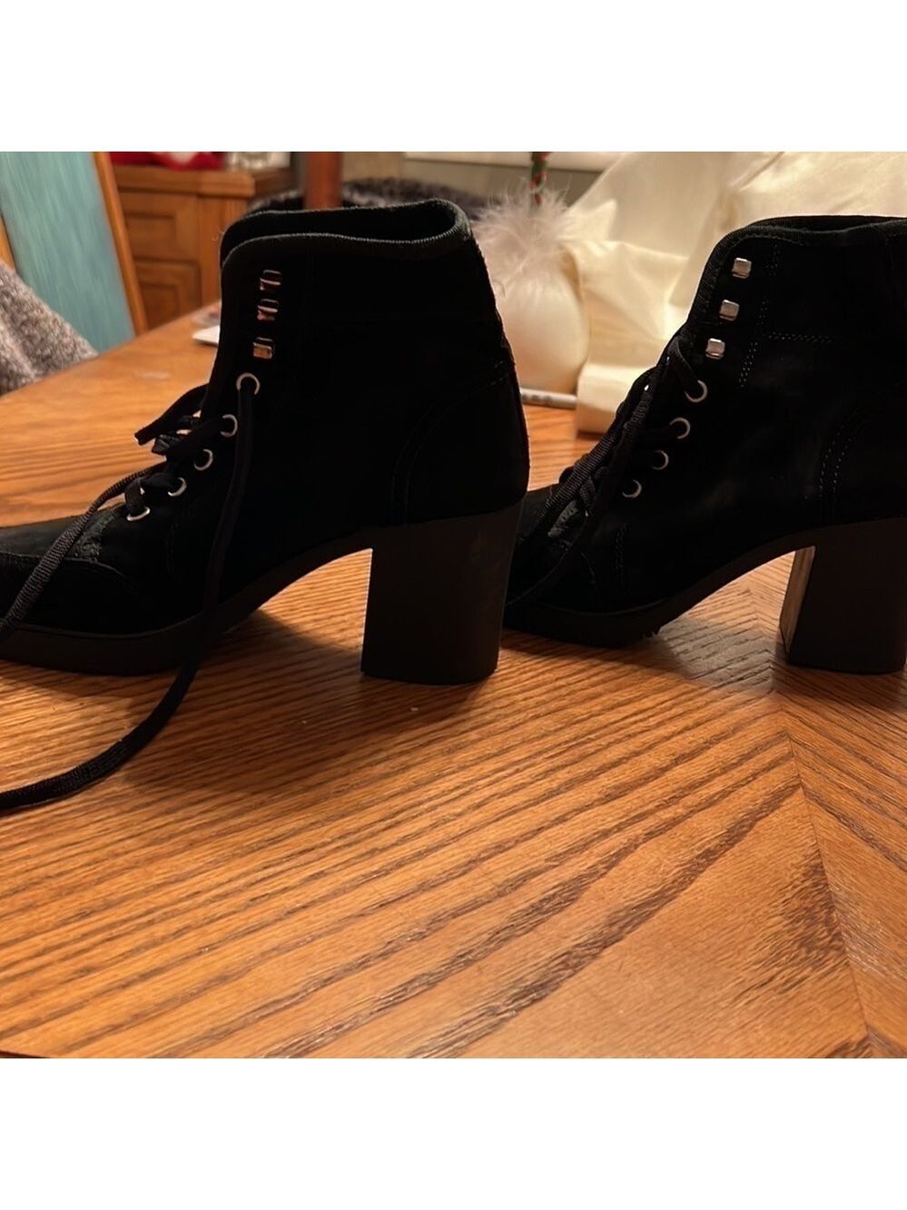 Graphique Black Lace Up Booties Chunky Block Heel Size 7 - Picture 3 of 6
